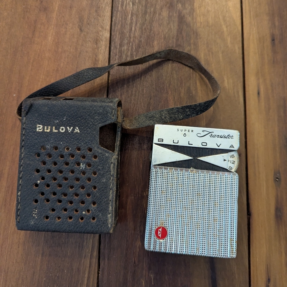 Vintage‎ Super 6 Bulova Transistor Radio With Original Case Untested